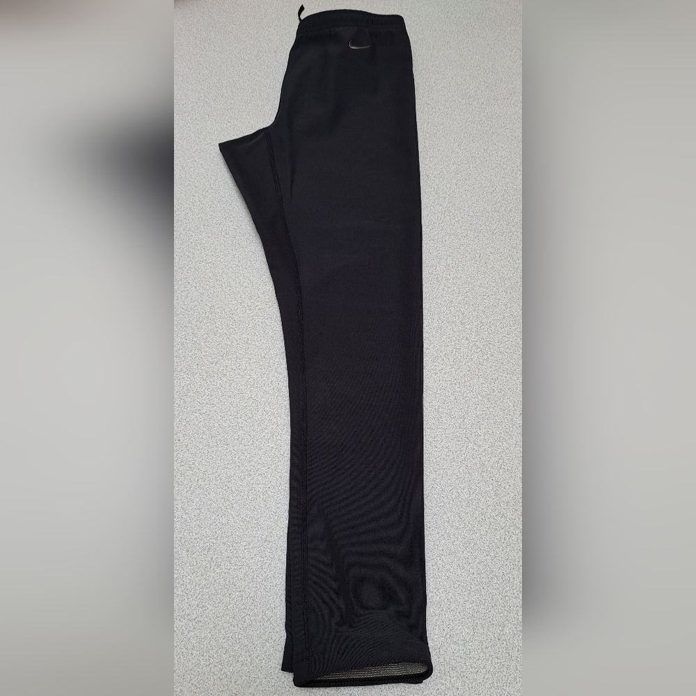 NWT Nike drifit workout pants